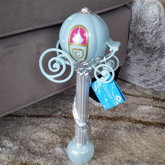 cinderella carriage bubble wand